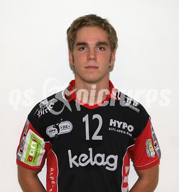 Volleyball Bundesliga. Hypo VBK. Manuel Schnell. Klagenfurt, am 1.10.2005.
Foto: Kuess
---
pressefotos, pressefotografie, kuess, qs, qspictures, sport, bild, bilder, bilddatenbank