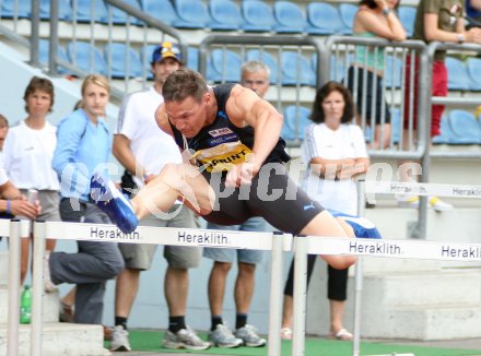 Leichtathletik. Top4 Meeting. 110 Meter H?rden M?nner. Elmar Lichtenegger (?sterreich, AC V?lkermarkt).  Villach, am 13.7.2006.
Foto: Kuess
---
pressefotos, pressefotografie, kuess, qs, qspictures, sport, bild, bilder, bilddatenbank