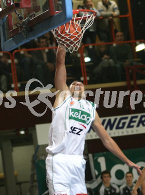 Basketball Bundesliga. W?rthersee Piraten gegen Kapfenberg. Samo Grum (Piraten). Klagenfurt, am 11.12.2006.
Foto: Kuess
---
pressefotos, pressefotografie, kuess, qs, qspictures, sport, bild, bilder, bilddatenbank