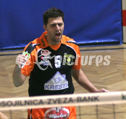 Volleyball. Aich/Dob. Matjaz Hafner jubelt . Bleiburg, am 24.9.2005.
Foto: Kuess
---
pressefotos, pressefotografie, kuess, qs, qspictures, sport, bild, bilder, bilddatenbank