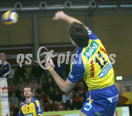 Volleyball Bundesliga. HYPO VBK gegen SK Aich/Dob.  Cestmir Cerny (SK Aich/Dob). Klagenfurt, am 27.2.2006.
---
pressefotos, pressefotografie, kuess, qs, qspictures, sport, bild, bilder, bilddatenbank