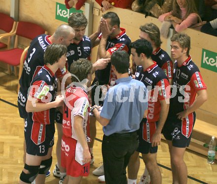 Volleyball Bundesliga. SK Aich/Dob gegen Hypo VBK Klagenfurt. Time Out. Hypo VBK Klagenfurt. Bleiburg, am 12.11.2005. 
---
pressefotos, pressefotografie, kuess, qs, qspictures, sport, bild, bilder, bilddatenbank