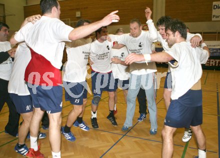 Bundesliga Handball. SVVW gegen HCK. Jubel HCK. Klagenfurt, 3.2.2007
Foto: Kuess
---
pressefotos, pressefotografie, kuess, qs, qspictures, sport, bild, bilder, bilddatenbank