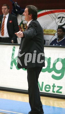 Basketball Bundesliga. W?rthersee Piraten gegen Panthers F?rstenfeld. Head Coach, Trainer Pit Stahl  (F?rstenfeld). Klagenfurt, am 30.12.2006.
Foto: qspictures/Kuess
---
pressefotos, pressefotografie, kuess, qs, qspictures, sport, bild, bilder, bilddatenbank