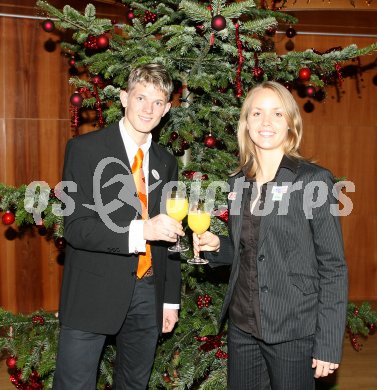 Sportlergala, Velden am 21.12.2006. Ehrung K?rnten Sportler. Schisprung Olympiasieger Thomas Morgenstern, Jasmin Ouschan.
Foto: qspictures/ Kuess
---
pressefotos, pressefotografie, kuess, qs, qspictures, sport, bild, bilder, bilddatenbank