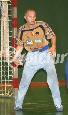 Handball Bundesliga. HCK 59 gegen Unon SPK Korneuburg. Matthias Lippitsch (HCK). Viktring, am 16.9.2006.
---
pressefotos, pressefotografie, kuess, qs, qspictures, sport, bild, bilder, bilddatenbank