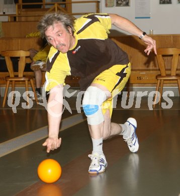 Kegeln. 2. Bundesliga. KSK Klagenfurt. Obmann Gerhard Witzelnig. Klagenfurt, am 4.11.2006.
Foto: Kuess
---
pressefotos, pressefotografie, kuess, qs, qspictures, sport, bild, bilder, bilddatenbank