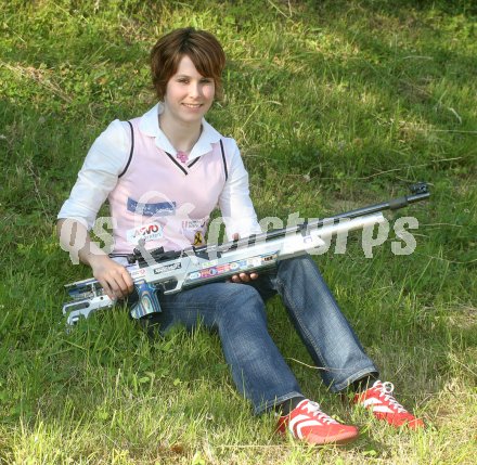 Schiessen. Schiesssport. Christina Deiser. Lavam?nd, am 13.6.2005. 
---
pressefotos, pressefotografie, kuess, qs, qspictures, sport, bild, bilder, bilddatenbank