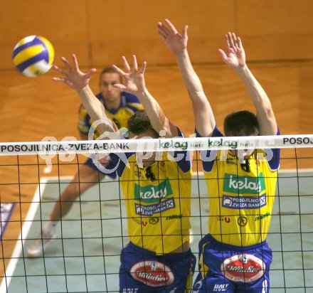 Volleyball Bundesliga. SK Aich/Dob gegen Hypo VBK. Pavel Reznicek, Jernej Potocnik, Tomaz Pisnik (Aich/Dob). Bleiburg am 7. 10. 2006.
---
pressefotos, pressefotografie, kuess, qs, qspictures, sport, bild, bilder, bilddatenbank