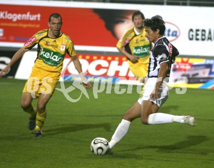 Fussball. Red Zac Bundesliga. FCK gegen LASK. Christian Prawda (FCK), Ivica Vastic (LASK). Klagenfurt, am 13.10.2006.
---
pressefotos, pressefotografie, kuess, qs, qspictures, sport, bild, bilder, bilddatenbank