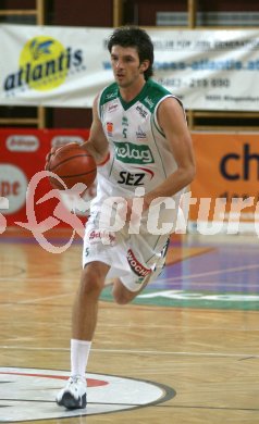 Basketball Bundesliga. W?rthersee Piraten gegen G?ssing Knights.  Selmir Husanovic (Piraten). Klagenfurt, am 1.11.2006.
Foto: Kuess
---
pressefotos, pressefotografie, kuess, qs, qspictures, sport, bild, bilder, bilddatenbank