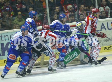 ?sterreichische Eishockey Bundesliga. K?rntner Derby KAC gegen VSV. Mike Stewart, Wolfgang Kromp, Andreas Judex (VSV), Heimo Lindner (KAC). Klagenfurt, am 26.12.2005.
---
pressefotos, pressefotografie, kuess, qs, qspictures, sport, bild, bilder, bilddatenbank