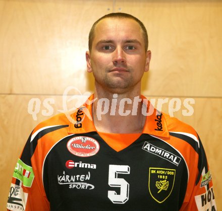Volleyball Bundesliga. SK Aich/Dob. Martin Pipa. Bleiburg, am 13.9.2006.
---
pressefotos, pressefotografie, kuess, qs, qspictures, sport, bild, bilder, bilddatenbank