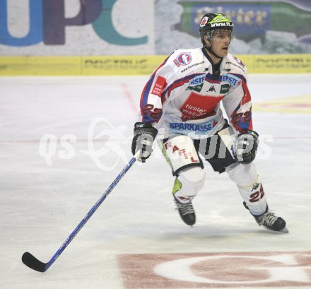 Eishockey Bundesliga. EC KAC gegen HC TWK Innsbruck. Lukas Schwitzer (Innsbruck). Klagenfurt, am 5. 10. 2006.
---
pressefotos, pressefotografie, kuess, qs, qspictures, sport, bild, bilder, bilddatenbank