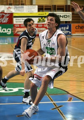 Basketball Bundesliga W?rthersee Piraten gegen Feldkirch.Selmir Husanovic. Klagenfurt, am 27.4.2006.
---
pressefotos, pressefotografie, kuess, qs, qspictures, sport, bild, bilder, bilddatenbank