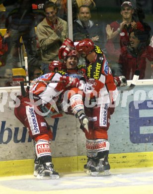 Eishockey Bundesliga. KAC gegen Vienna Capitals. Jubel KAC . Klagenfurt, am 27.10.2006.
Foto: Kuess
---
pressefotos, pressefotografie, kuess, qs, qspictures, sport, bild, bilder, bilddatenbank