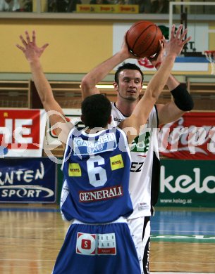 Basketball Bundesliga. Woerthersee Piraten gegen Oberwart Gunners. Andreas Helmigk.  Klagenfurt, am 23.10.2005.
---
pressefotos, pressefotografie, kuess, qs, qspictures, sport, bild, bilder, bilddatenbank
