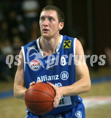 Basketball Bundesliga. W?rthersee Piraten gg. Swans Gmunden.Peter H?tter (Gmunden). Klagenfurt, am 20.10.2006.
---
pressefotos, pressefotografie, kuess, qs, qspictures, sport, bild, bilder, bilddatenbank