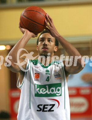 Basketball Bundesliga. W?rthersee Piraten gg. Swans Gmunden. Kris Clarkson (Piraten). Klagenfurt, am 20.10.2006.
---
pressefotos, pressefotografie, kuess, qs, qspictures, sport, bild, bilder, bilddatenbank