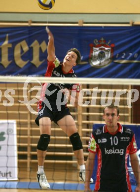 Volleyball Bundesliga. HYPO VBK Klagenfurt. Simon Breuss. Klagenfurt, am 23.9.2006.
---
pressefotos, pressefotografie, kuess, qs, qspictures, sport, bild, bilder, bilddatenbank