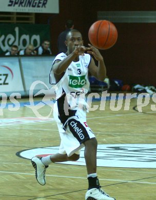 Basketball Bundesliga. W?rthersee Piraten gegen St. P?ltner Haie.  Dwayne Byfield (Piraten). Klagenfurt, am 30.12.2005.
---
pressefotos, pressefotografie, kuess, qs, qspictures, sport, bild, bilder, bilddatenbank