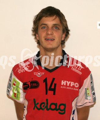 Volleyball Bundesliga. Hypo VBK. Alexander Huber. Klagenfurt, am 1.10.2005.
Foto: Kuess
---
pressefotos, pressefotografie, kuess, qs, qspictures, sport, bild, bilder, bilddatenbank