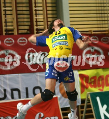 Volleyball Bundesliga. Aich/Dob gegen Tirol. Kurt Aschmann(Aich/Dob). Klagenfurt, am 20.3.2006.
---
pressefotos, pressefotografie, kuess, qs, qspictures, sport, bild, bilder, bilddatenbank
