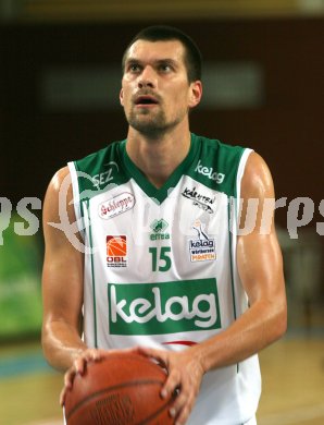 Basketball Bundesliga. W?rthersee Piraten gg. Swans Gmunden. Samo Grum (Piraten). Klagenfurt, am 20.10.2006.
---
pressefotos, pressefotografie, kuess, qs, qspictures, sport, bild, bilder, bilddatenbank