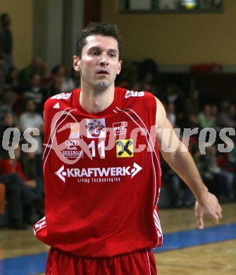 Basketball Bundesliga. W?rthersee Piraten gegen Wels. P. Stanek (Wels). Klagenfurt, am 12.11.2006.
Foto: Kuess
---
pressefotos, pressefotografie, kuess, qs, qspictures, sport, bild, bilder, bilddatenbank