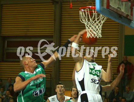 Basketball Bundesliga. W?rthersee Piraten gegen Superfund Bulls Kapfenberg. Joachim Buggelsheim. Klagenfurt, am 17.12.2005.
---
pressefotos, pressefotografie, kuess, qs, qspictures, sport, bild, bilder, bilddatenbank