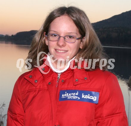 Schwimmen/Uschi Halbreiner
P?rtschach, am 24.11.2004.
---
pressefotos, pressefotografie, kuess, qs, qspictures, sport, bild, bilder, bilddatenbank