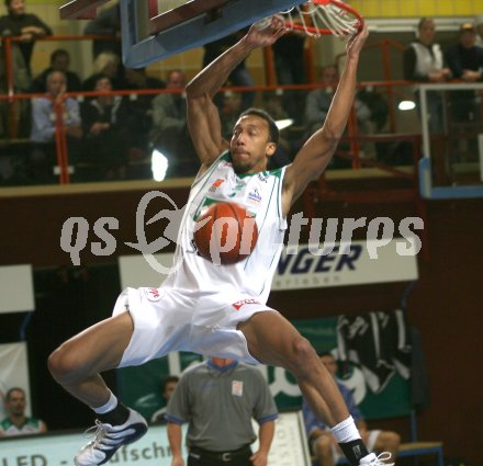Basketball Bundesliga. W?rthersee Piraten gegen G?ssing Knights. Kris Clarkson (Piraten). Klagenfurt, am 1.11.2006.
Foto: Kuess
---
pressefotos, pressefotografie, kuess, qs, qspictures, sport, bild, bilder, bilddatenbank