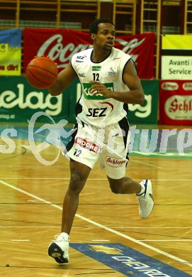 Basketball Bundesliga. W?rthersee Piraten gegen Superfund Bulls Kapfenberg. Tobe Carberry. Klagenfurt, am 17.12.2005.
---
pressefotos, pressefotografie, kuess, qs, qspictures, sport, bild, bilder, bilddatenbank