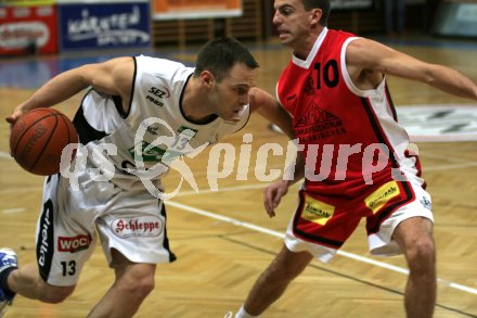 Basketball Bundesliga. W?rthersee Piraten gegen LIONS Arkadia Traiskirchen Igor Lovic (Piraten) gegen Joey Vickery (Traiskirchen, 10). Klagenfurt, 16. 1. 2006.
---
pressefotos, pressefotografie, kuess, qs, qspictures, sport, bild, bilder, bilddatenbank