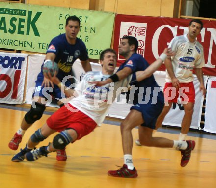 Mattias G?nther wird unsanft gestoppt. Handball L?nderspiel ?sterreich gegen Israel. Feldkirchen, am 6.1.2005.
---
pressefotos, pressefotografie, kuess, qs, qspictures, sport, bild, bilder, bilddatenbank