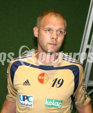 Handball Bundesliga. HCK 59 gegen Unon SPK Korneuburg. Matthias Lippitsch. Viktring, am 16.9.2006.
---
pressefotos, pressefotografie, kuess, qs, qspictures, sport, bild, bilder, bilddatenbank