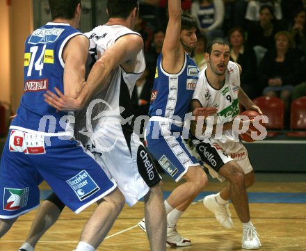 Basketball Bundesliga. W?rthersee Piraten gegen Oberwart Gunners. Joachim Buggelsheim (Piraten). Klagenfurt, am 18.3.2006.
---
pressefotos, pressefotografie, kuess, qs, qspictures, sport, bild, bilder, bilddatenbank