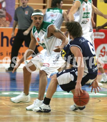 Basketball Bundeslige. W?rthersee Piraten gegen Panthers F?rstenfeld. Anthony Shavies (Piraten), David Jandl (F?rstenfeld). Klagenfurt, am 30.12.2006.
Foto: qspictures/Nadja Kuess
---
pressefotos, pressefotografie, kuess, qs, qspictures, sport, bild, bilder, bilddatenbank