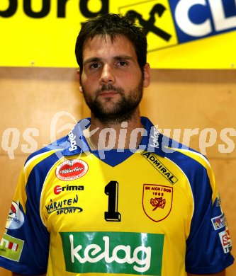 ?sterreichische Volleyball Bundesliga. SK Aich/Dob. David Slatinsek. Bleiburg, am 13.9.2006.
---
pressefotos, pressefotografie, kuess, qs, qspictures, sport, bild, bilder, bilddatenbank