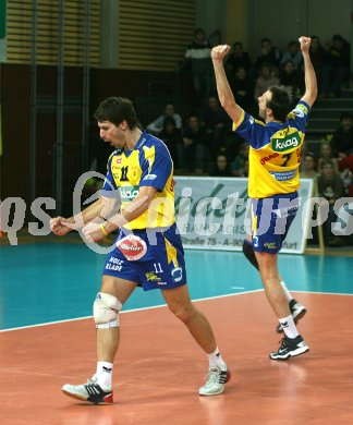 Volleyball Bundesliga. HYPO VBK gegen SK Aich/Dob. Jubel SK Aich/Dob, Cestmir Cerny und Jure Kokot. Klagenfurt, am 27.2.2006.
---
pressefotos, pressefotografie, kuess, qs, qspictures, sport, bild, bilder, bilddatenbank