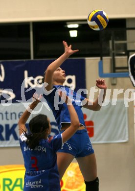 Volleyball. MEVZA. ATSC Wildcats gegen TPV Novo mesto. Petra Kosnic (3), Ana Mijatovic, Klagenfurt, am 29.9.2006.
---
pressefotos, pressefotografie, kuess, qs, qspictures, sport, bild, bilder, bilddatenbank