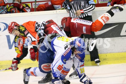 Eishockey Bundesliga. KAC gegen VSV. Harald Ofner, Janathan Aitken (KAC), Martin Oraze (VSV). Klagenfurt, am 21.1.2007.
Foto: Kuess
---
pressefotos, pressefotografie, kuess, qs, qspictures, sport, bild, bilder, bilddatenbank