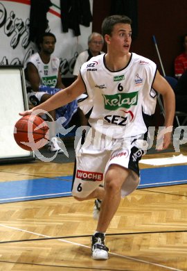 Basketball Bundesliga. W?rthersee Piraten gegen Feldkirch. Marco Breithuber. Klagenfurt, am 27.4.2006.
---
pressefotos, pressefotografie, kuess, qs, qspictures, sport, bild, bilder, bilddatenbank