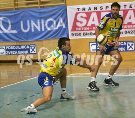 Volleyball Aich/Dob. Europacup.  Miha Kosl und David Slatinsek. Bleiburg, am 24.9.2005.
Foto: Kuess
---
pressefotos, pressefotografie, kuess, qs, qspictures, sport, bild, bilder, bilddatenbank