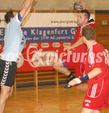 Bundesliga, Handball, SVVW gegen HSG Graz. uros Privsek (SVVW). Klagenfurt, 14.10.2006
---
pressefotos, pressefotografie, kuess, qs, qspictures, sport, bild, bilder, bilddatenbank