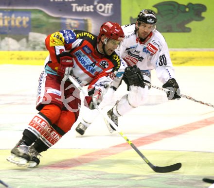 Eishockey Bundesliga. KAC EHC Linz. Ricard Persson (KAC), Christian Perthaler (Linz). Klagenfurt, am 8.10.2006.
---
pressefotos, pressefotografie, kuess, qs, qspictures, sport, bild, bilder, bilddatenbank