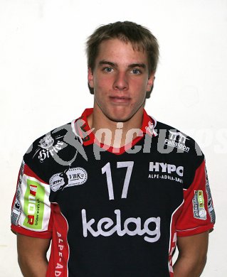 Volleyball Bundesliga. Hypo VBK. Michael Leeb. Klagenfurt, am 1.10.2005.
Foto: Kuess
---
pressefotos, pressefotografie, kuess, qs, qspictures, sport, bild, bilder, bilddatenbank
