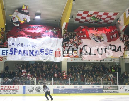 Eishockey Bundesliga. KAC gegen Salzburg. Jubel KAC Fans. Klagenfurt, am 22.10.2006.
Foto: Kuess
---
pressefotos, pressefotografie, kuess, qs, qspictures, sport, bild, bilder, bilddatenbank