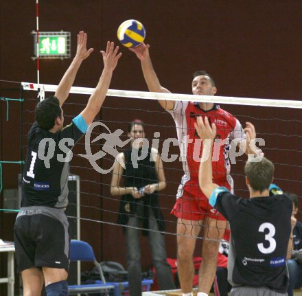 Volleyball Bundesliga. Hypo VBK gegen Enns. Peter Polony (Hypo). Klagenfurt, 11.11.2006.
Foto: Kuess
---
pressefotos, pressefotografie, kuess, qs, qspictures, sport, bild, bilder, bilddatenbank