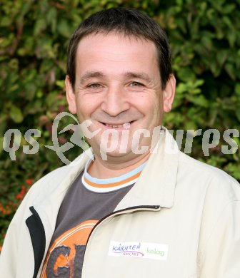 Behindertensport. Walter Lackner. Forstsee, am 29.9.2006.
---
pressefotos, pressefotografie, kuess, qs, qspictures, sport, bild, bilder, bilddatenbank